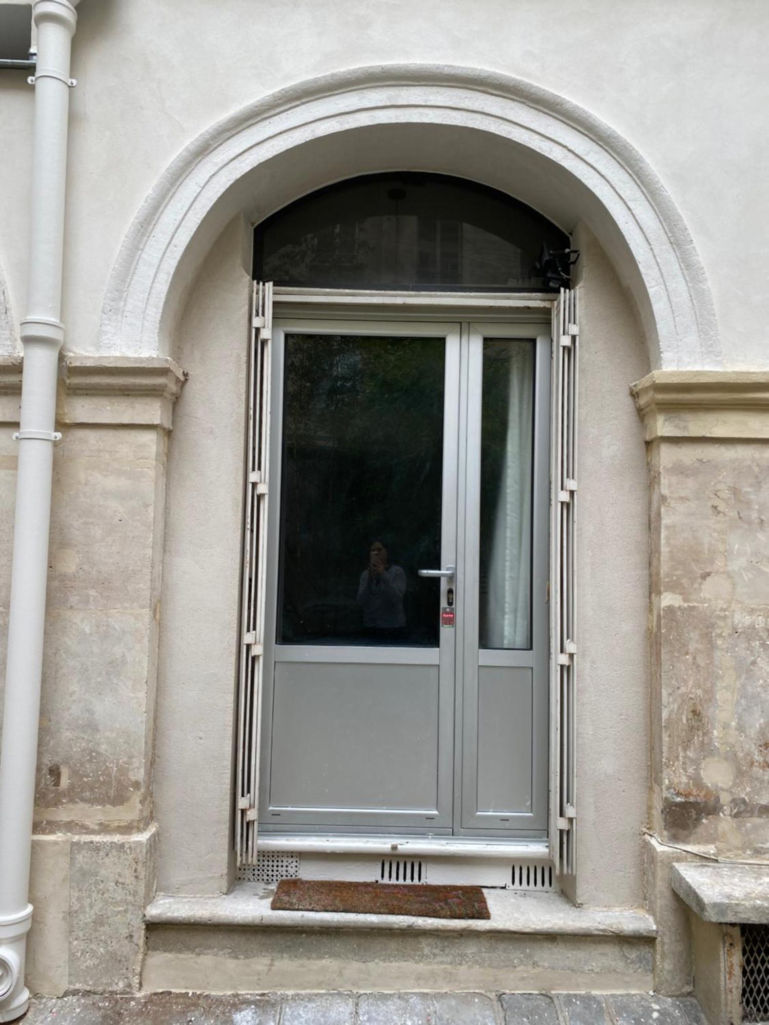 Apartamento Studio Au Coeur De París Exterior foto